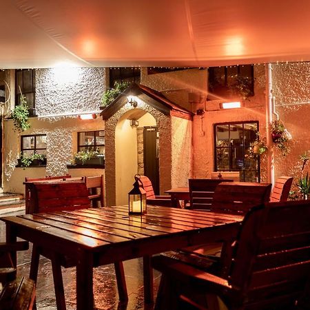 King'S Head Inn Llangennith Buitenkant foto