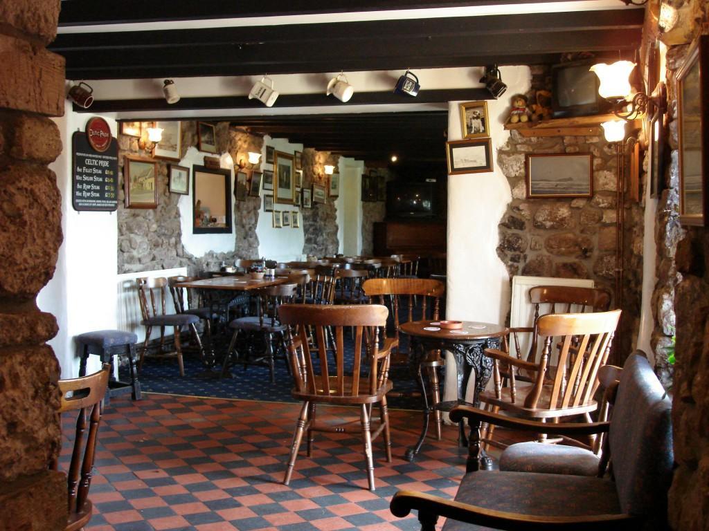 King'S Head Inn Llangennith Buitenkant foto